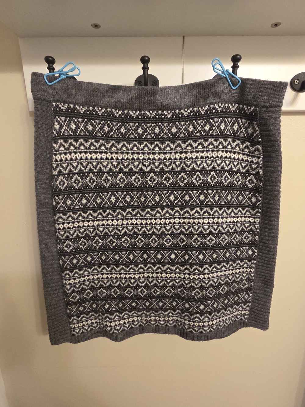 Sherpa Adventure Gear Fair Isle Knit Skirt L Gray Nordic Geometric Wool Blend